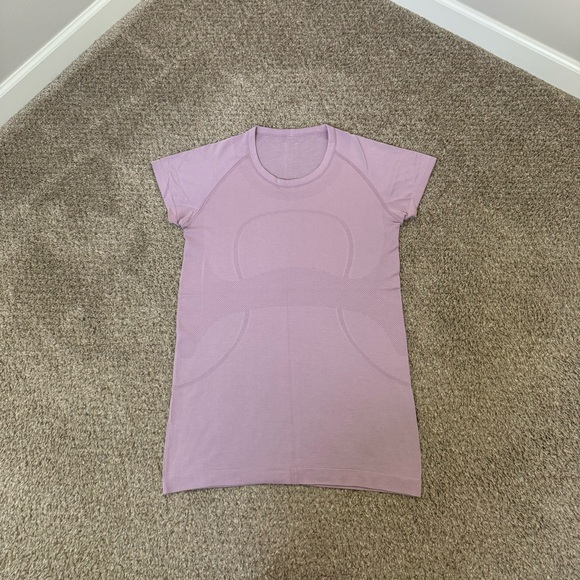 Lululemon 10 Swiftly Tech Tee Shirt Pink Purple - Picture 3 of 8